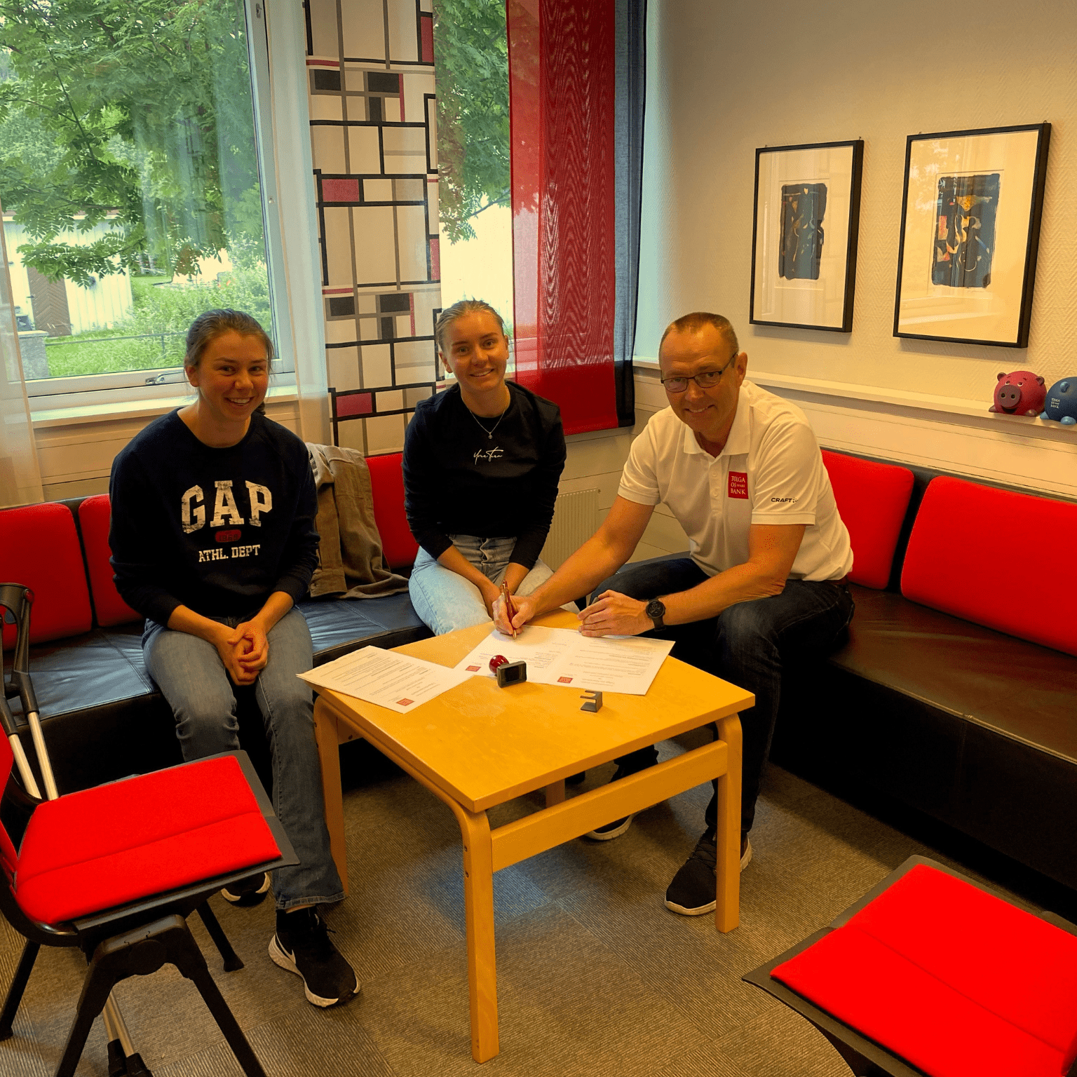 Mari og Marte Leinan Lund